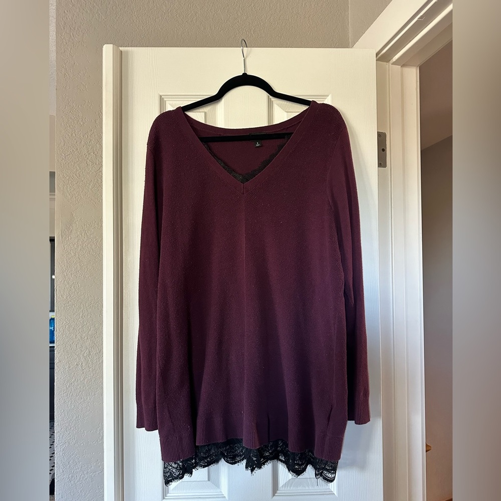 Torrid size 3 Maroon sweater with lace detail